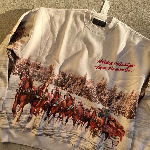 Abercrombie and Fitch Budweiser graphic crew sweatshirt horse beer crewneck - Picture 7 of 8